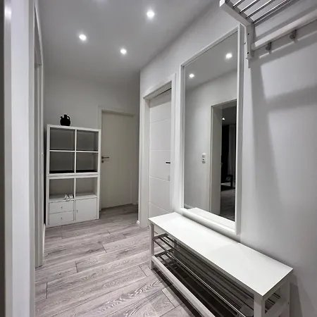 3 Friedrich Ebert Strasse * Бремен