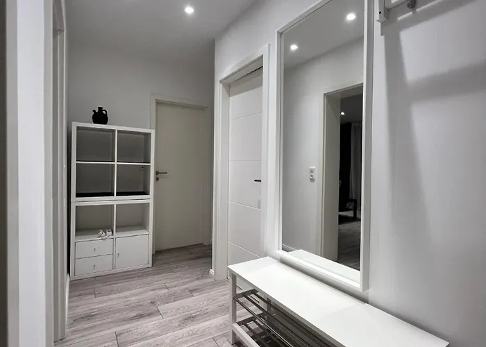 3 Friedrich Ebert Strasse * Brema